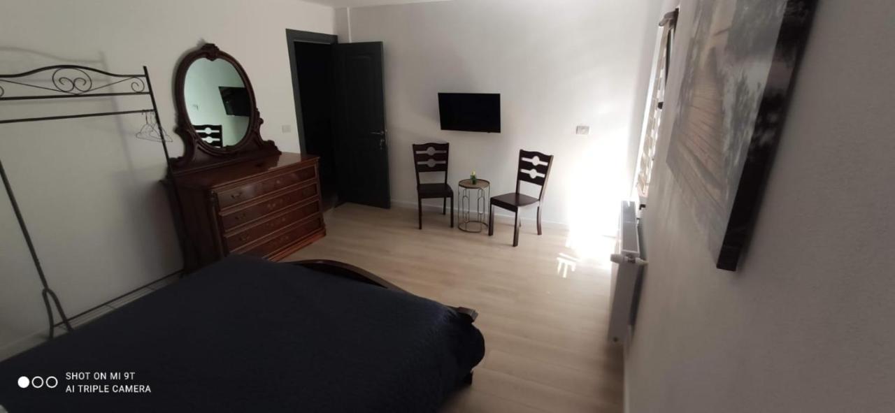 Casa Magnolia 호텔 Douăzeci şi Trei August 외부 사진
